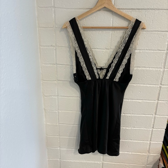 Cotton Candy LA black satin mini dress with lace - Picture 4 of 5